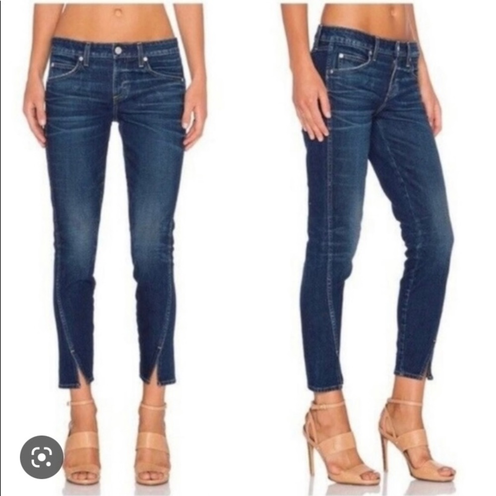 Amo Distressed Twist hem jeans